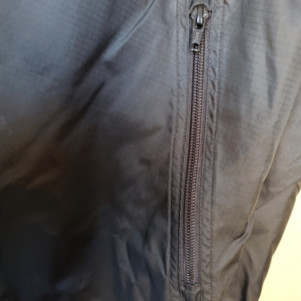 GAP Black Windbreaker Jacket - Picture 7 of 8